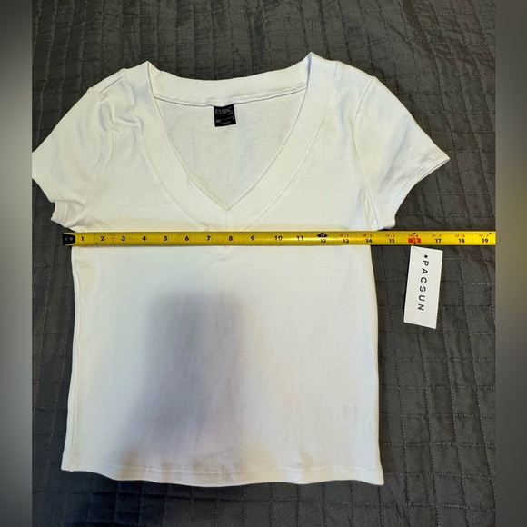Small white pacsun T-shirt brand new w tags - Picture 4 of 6